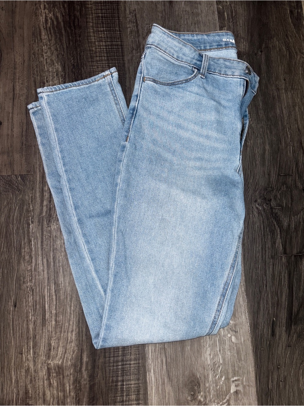 Old Navy Light Wash Blue Denim Mom Jeans